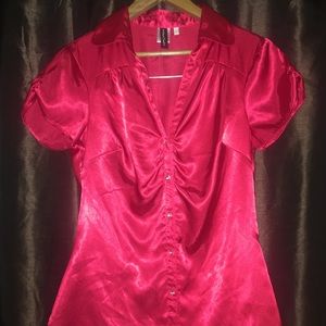 Women’s short sleeved blouse